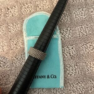 Tiffany & Co. mesh somerset ring